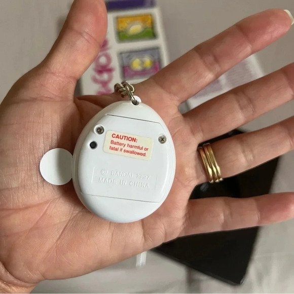 1996-1997 Tamagotchi #1800 - Picture 5 of 6